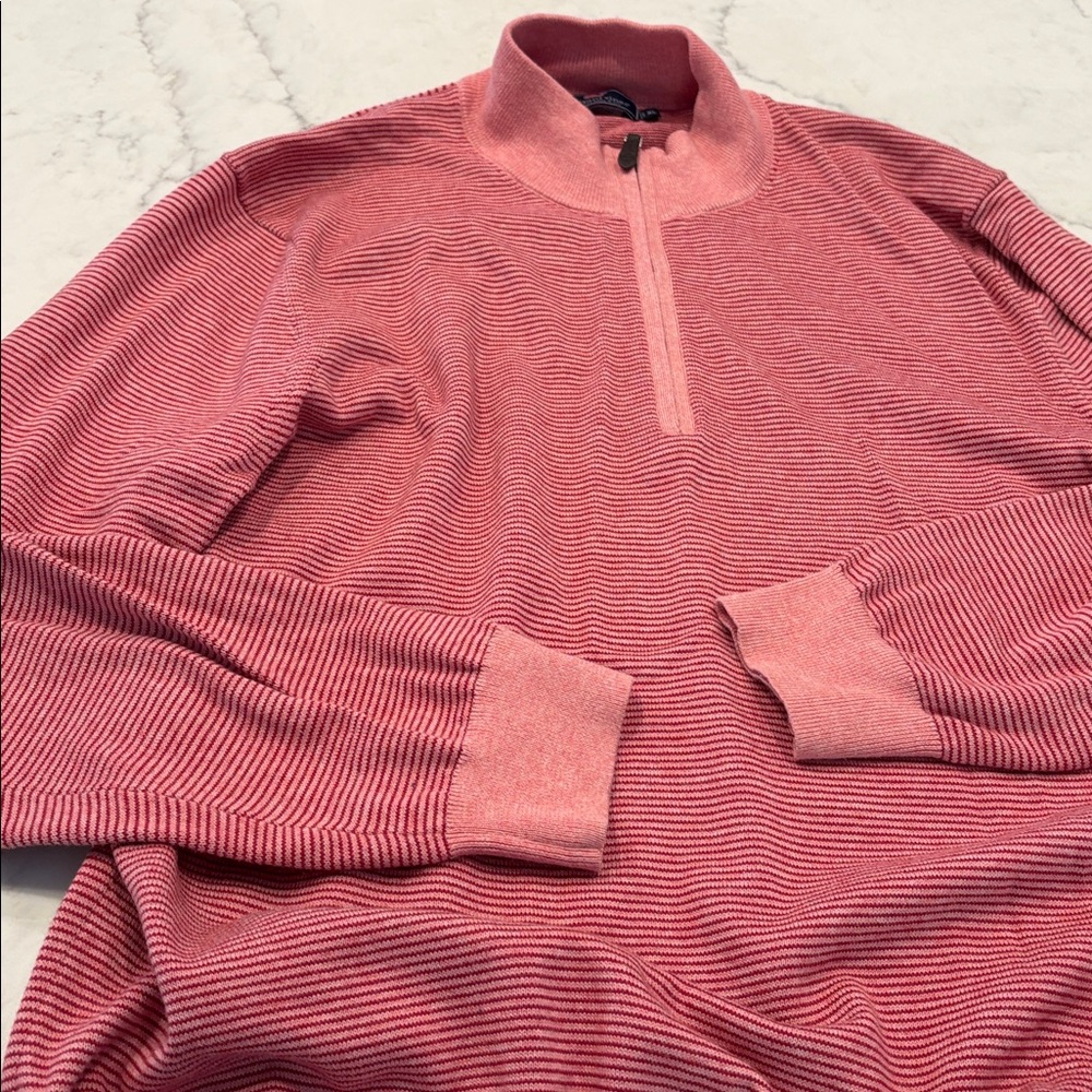 Men’s vineyard vines sweater
1/4 zip